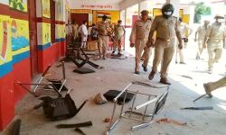 पंचायत चुनाव-एसडीएम सीओ की गाडी तोड़ी-फर्जी मतदान पर पथराव पंचायत चुनाव-एसडीएम सीओ की गाडी तोड़ी-फर्जी मतदान पर पथराव