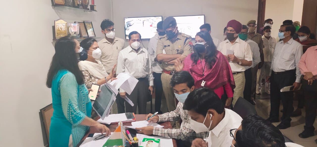 मुजफ्फरनगर मेडिकल कॉलेज अव्यवस्था- डीएम एसएसपी हुए सख्त मुजफ्फरनगर मेडिकल कॉलेज अव्यवस्था- डीएम एसएसपी हुए सख्त