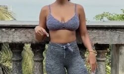 मलाइका अरोड़ा ने प्रशंसकों को बताये फिटनेस टिप्स मलाइका अरोड़ा ने प्रशंसकों को बताये फिटनेस टिप्स