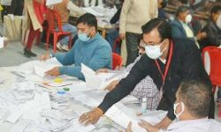 हाईकोर्ट ने किया मतगणना वाले दिन लॉकडाउन लगाने से इनकार हाईकोर्ट ने किया मतगणना वाले दिन लॉकडाउन लगाने से इनकार