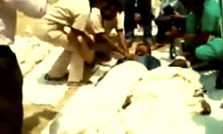 भाजपा विधायक के घर के बाहर लिटाते ही अस्पताल में मिला मरीजों को बेड भाजपा विधायक के घर के बाहर लिटाते ही अस्पताल में मिला मरीजों को बेड