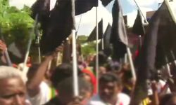 किसान आंदोलन- सीएम को काले झंडे दिखाने पहुंचे किसान-हुआ लाठीचार्ज किसान आंदोलन- सीएम को काले झंडे दिखाने पहुंचे किसान-हुआ लाठीचार्ज
