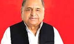 आजादी के बाद मुलायम के गांव में पहली बार बना दलित प्रधान आजादी के बाद मुलायम के गांव में पहली बार बना दलित प्रधान