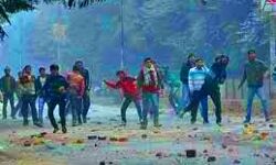 प्रधानपति ने लगाई चौपाल -छेड़छाड़ के आरोपी को पांच जूतों की सजा पर बवाल प्रधानपति ने लगाई चौपाल -छेड़छाड़ के आरोपी को पांच जूतों की सजा पर बवाल