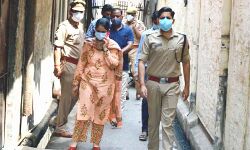 DM-SP ने किया निरीक्षण- EO से की जानकारी- पुलिसकर्मियों को दी हिदायत DM-SP ने किया निरीक्षण- EO से की जानकारी- पुलिसकर्मियों को दी हिदायत