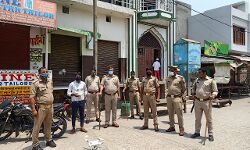 अलविदा जुमे की नमाज के दृष्टिगत पुलिस कर रही ड्रोन से निगरानी अलविदा जुमे की नमाज के दृष्टिगत पुलिस कर रही ड्रोन से निगरानी