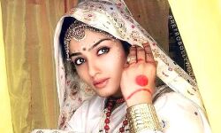 रवीना टंडन ने थ्रोबैक फोटो की अपलोड- फैंस कर रहे पसंद- मोस्ट ब्यूटीफुल एक्ट्रेस