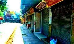 10 मई से कर्फ्यू में सख्ती- बसें बंद- तीन घंटे खुलेंगी दुकानें