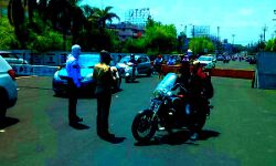 लाॅकडाउन में नियमों की अनदेखी करने वाले 150 लोगों का चालान