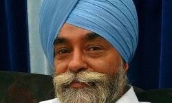 एसपी सिंह ने किया अनुरोध - टीकाकरण की ऐसी योजना बनाये सरकार एसपी सिंह ने किया अनुरोध - टीकाकरण की ऐसी योजना बनाये सरकार