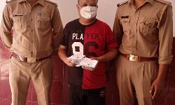 सोशल मीडिया के जरिए रेमडेसीविर की कालाबाजारी करते सप्लायर गिरफ्तार सोशल मीडिया के जरिए रेमडेसीविर की कालाबाजारी करते सप्लायर गिरफ्तार