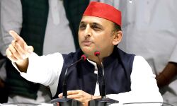 BJP सरकार बनी बोझ- लोगों का संकट में है जीवन- अखिलेश BJP सरकार बनी बोझ- लोगों का संकट में है जीवन- अखिलेश