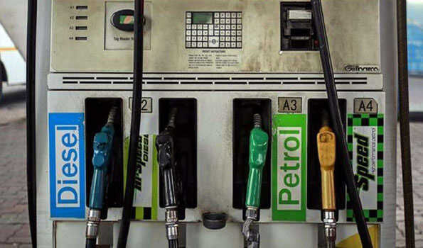 पेट्रोल- डीजल की कीमत बढ़ी