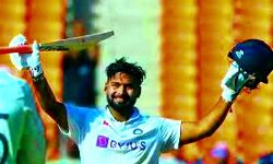 ऋषभ पंत ने लगवाया वैक्सीन का पहला डोज