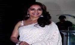 54 वर्ष की हुयी माधुरी दीक्षित