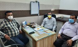 आफत में राहत-कोरोना में डॉ अमित सिंह भी आये मदद के लिए आगे आफत में राहत-कोरोना में डॉ अमित सिंह भी आये मदद के लिए आगे