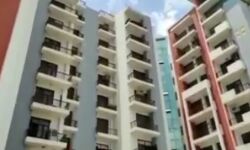 आठवीं मंजिल से गिरी डॉक्टर की पत्नी-मौके पर मौत आठवीं मंजिल से गिरी डॉक्टर की पत्नी-मौके पर मौत