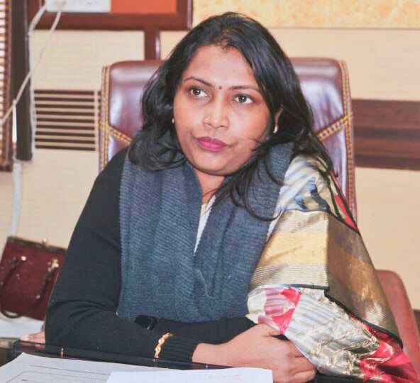 जन्मदिन - कलेक्टर के रूप में करेक्ट काम करती रही है IAS सेल्वा कुमारी