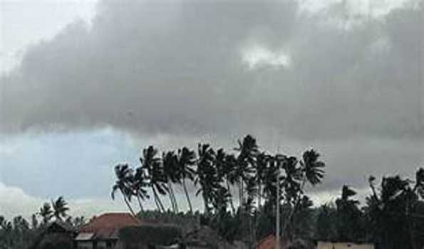 ताउते तूफान के कारण कर्नाटक में चार की मौत
