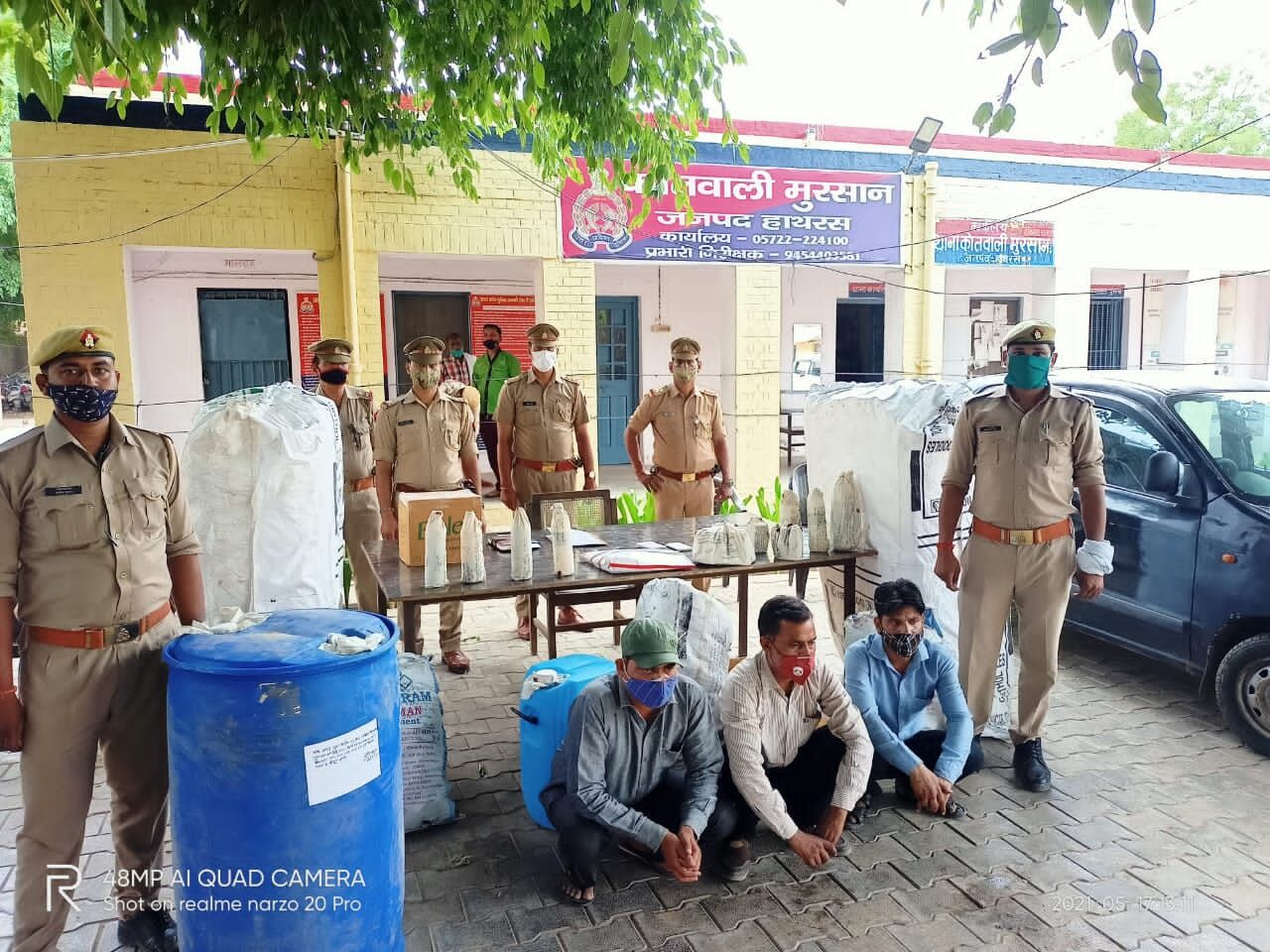 हाथरस: अवैध शराब फैक्ट्री का भंडाफोड़ कर किये 3 गिरफ्तार
