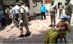 चेयरमैन को करना पड़ा इंतजार- CO सिटी के हस्तक्षेप पर मिली एंट्री चेयरमैन को करना पड़ा इंतजार- CO सिटी के हस्तक्षेप पर मिली एंट्री