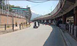 52 जिलों में कोरोना कर्फ्यू बढ़ाया गया 52 जिलों में कोरोना कर्फ्यू बढ़ाया गया