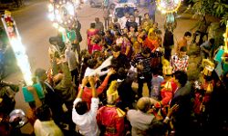 विवाह समारोह की नई गाइडलाइन से बढ़ी मुश्किलें-किसे बुलाएं किसे करें मना विवाह समारोह की नई गाइडलाइन से बढ़ी मुश्किलें-किसे बुलाएं किसे करें मना