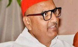 संकट के दौर में बदले की भावना से काम न करे योगी सरकार - ललई यादव संकट के दौर में बदले की भावना से काम न करे योगी सरकार - ललई यादव