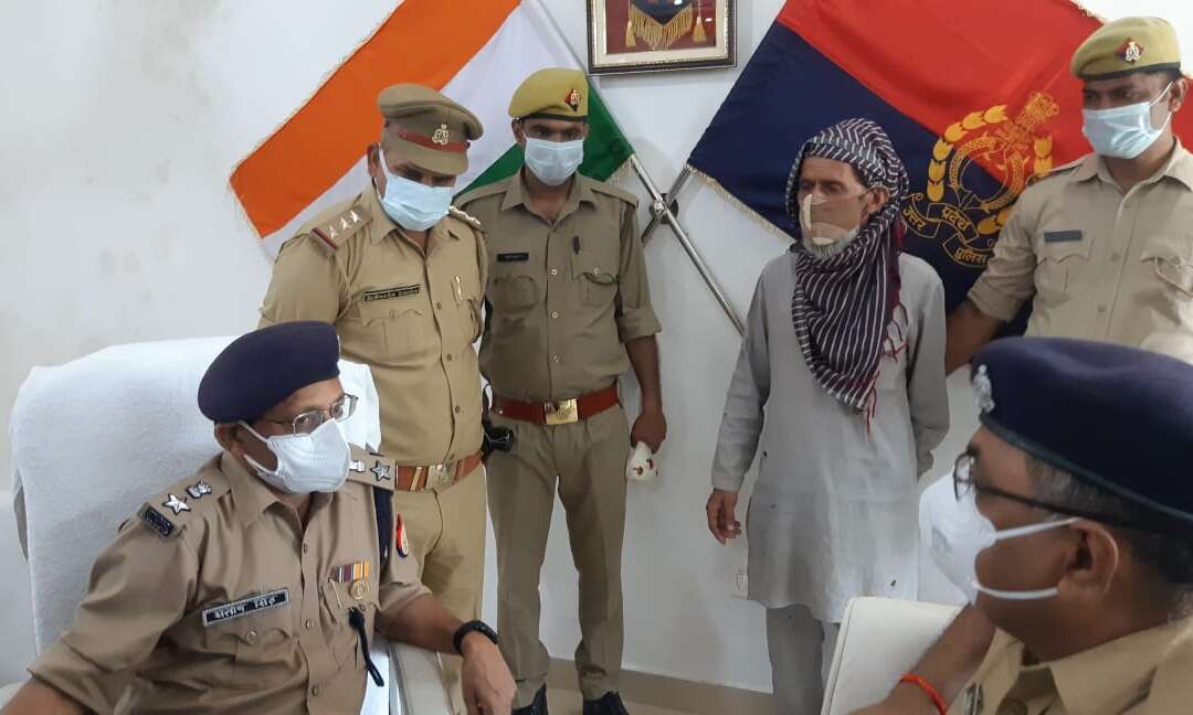 पत्नी और 2 बेटियों की हत्या- बेटे ने कराई रिपोर्ट दर्ज- किया अरेस्ट