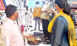 प्रशासन हुआ सख्त-आंशिक कर्फ्यू में खुली दुकानें सील-दुकानदार हिरासत में प्रशासन हुआ सख्त-आंशिक कर्फ्यू में खुली दुकानें सील-दुकानदार हिरासत में