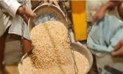 बिना राशन कार्ड मुफ्त खाद्यान्न-इस हफ्ते शुरू होंगे रजिस्ट्रेशन बिना राशन कार्ड मुफ्त खाद्यान्न-इस हफ्ते शुरू होंगे रजिस्ट्रेशन