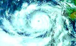 सावधान रहें- कल से भारी बारिश होगी और तूफान आएगा सावधान रहें- कल से भारी बारिश होगी और तूफान आएगा