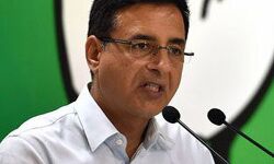 छापेमारी ट्विटर दफ्तर पर नहीं -BJP दफ्तर पर होनी चाहिए- कांग्रेस छापेमारी ट्विटर दफ्तर पर नहीं -BJP दफ्तर पर होनी चाहिए- कांग्रेस