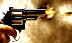 फायरिंग में महिला घायल-अस्पताल में कराया भर्ती फायरिंग में महिला घायल-अस्पताल में कराया भर्ती