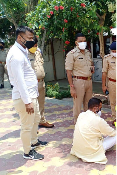 पुलिस BJP नेता विवाद-सिपाही सस्पेंड, दारोगा लाईन हाजिर-जांच के आदेश
