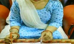 आजम खान की रिहाई के लिए खून से लिखा पत्र