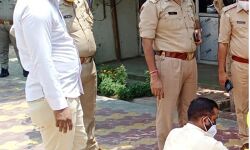 पुलिस BJP नेता विवाद-सिपाही सस्पेंड, दारोगा लाईन हाजिर-जांच के आदेश पुलिस BJP नेता विवाद-सिपाही सस्पेंड, दारोगा लाईन हाजिर-जांच के आदेश