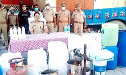 हाथरस पुलिस का ऑपरेशन प्रहार- 85 अपराधी गिरफ्तार हाथरस पुलिस का ऑपरेशन प्रहार- 85 अपराधी गिरफ्तार