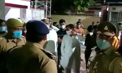 BSP नेता पर मुकदमे में देरी- भड़के BJP MLA - किया हंगामा