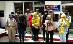 हाईप्रोफाइल सेक्स रैकेट का भंडाफोड़-उज्बेकिस्तान समेत 6 लड़कियां गिरफ्तार हाईप्रोफाइल सेक्स रैकेट का भंडाफोड़-उज्बेकिस्तान समेत 6 लड़कियां गिरफ्तार