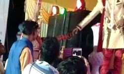 स्टेज पर चढ़ी दुल्हन- चलाई गोलियां- बारातियों में दहशत