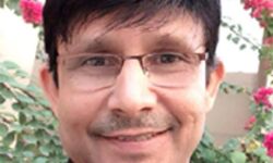 कमाल राशिद खान के घर में चोरी