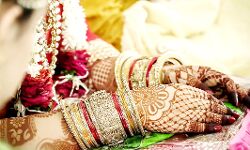 दुल्हन एक बारात आई दो- एक ने पहनाई वरमाला- दूसरे संग विदाई दुल्हन एक बारात आई दो- एक ने पहनाई वरमाला- दूसरे संग विदाई