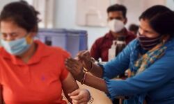 महिलाओं को टीके के लिये हर जिले में 7 जून से होंगे विशेष बूथ