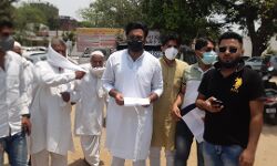 बसपा का पुलिस कार्यालय पर प्रदर्शन-आरोपियों की गिरफ्तारी की मांग बसपा का पुलिस कार्यालय पर प्रदर्शन-आरोपियों की गिरफ्तारी की मांग
