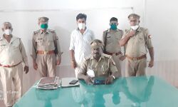 25 हजार का इनामी शराब माफिया गिरफ्तार-भारी मात्रा में शराब बरामद 25 हजार का इनामी शराब माफिया गिरफ्तार-भारी मात्रा में शराब बरामद