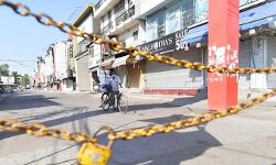 15 जून तक बढ़ाई गई पाबंदिया-मात्र 1 घंटे की मिलेगी छूट 15 जून तक बढ़ाई गई पाबंदिया-मात्र 1 घंटे की मिलेगी छूट