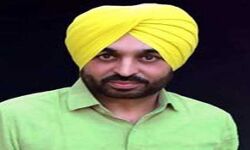 अमरिंदर पंजाब के कमजोर मुख्यमंत्री: मान अमरिंदर पंजाब के कमजोर मुख्यमंत्री: मान