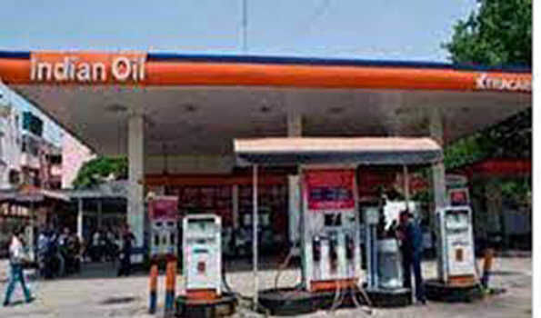 देश की आर्थिक राजधानी में पेट्रोल की कीमत 100 रुपये के पार