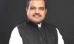 दो गज दूरी और मास्क जरूरी-जरूरत में ही घर से बाहर निकले-सुभाष चौहान दो गज दूरी और मास्क जरूरी-जरूरत में ही घर से बाहर निकले-सुभाष चौहान